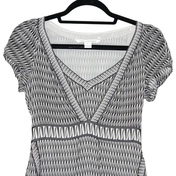 Diane Von Furstenberg Silk Mini Dress Size 0 XS - Picture 3 of 11